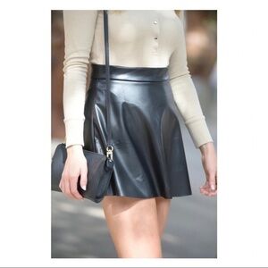 VEGAN LEATHER BLACK SKIRT
